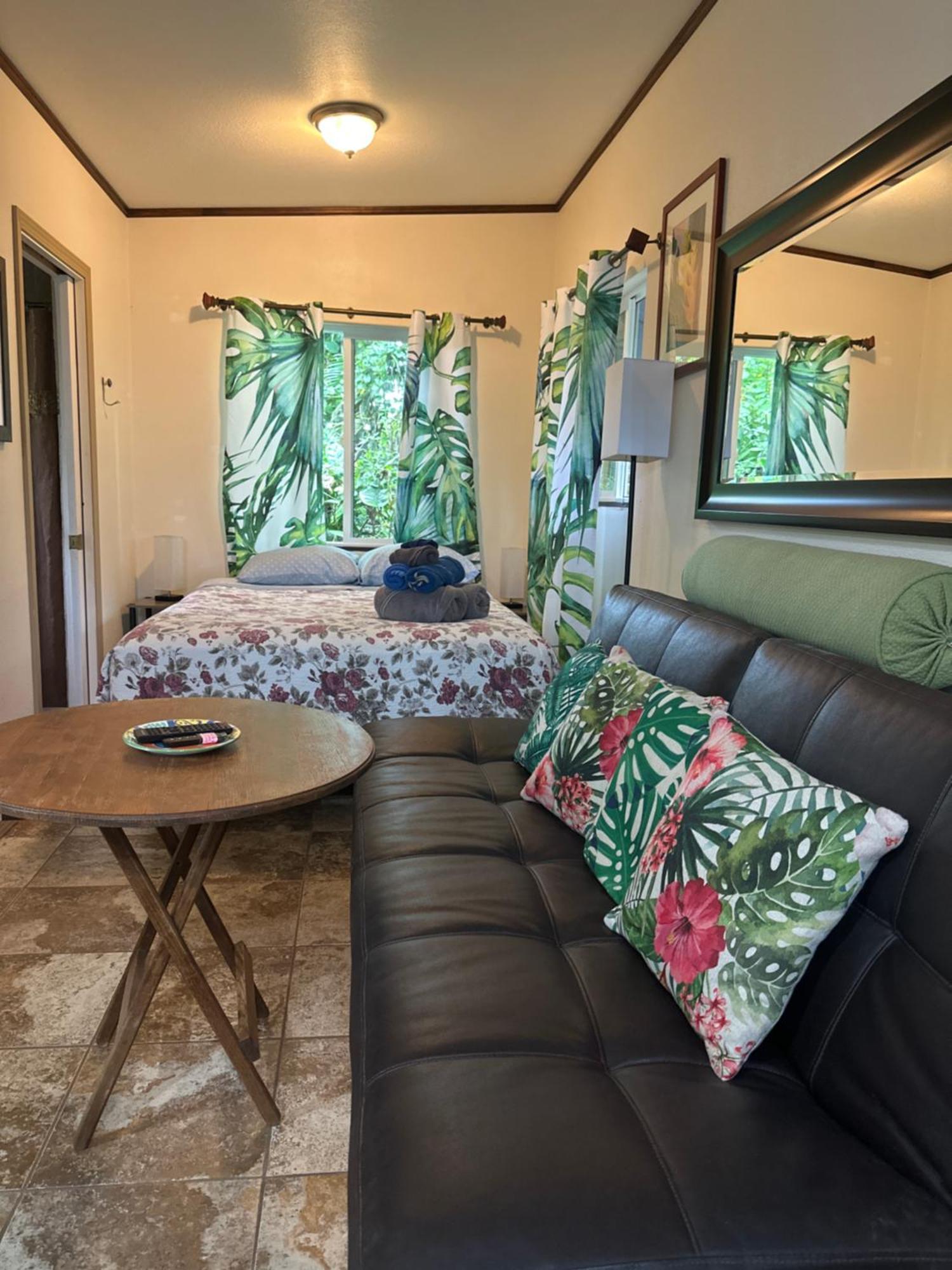 Hawaiian Ohana Home Hilo Esterno foto